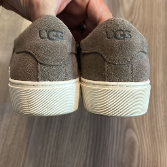 WOMENS UGG JASS SUEDE SLIP ON SNEAKERS IN TANISH GRAY SIZE 9 EEEUC - Picture 6 of 10
